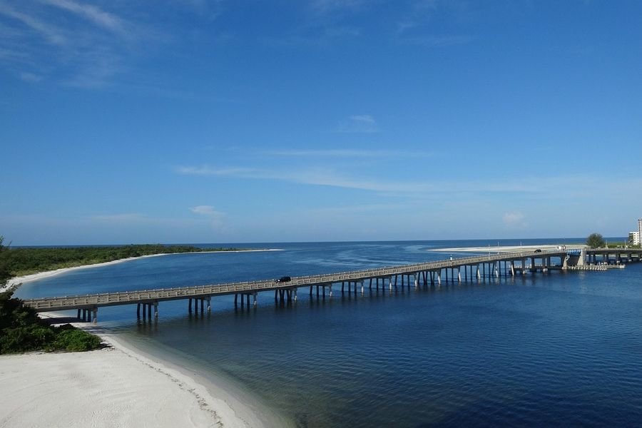 The Overseas Highway through the Keys